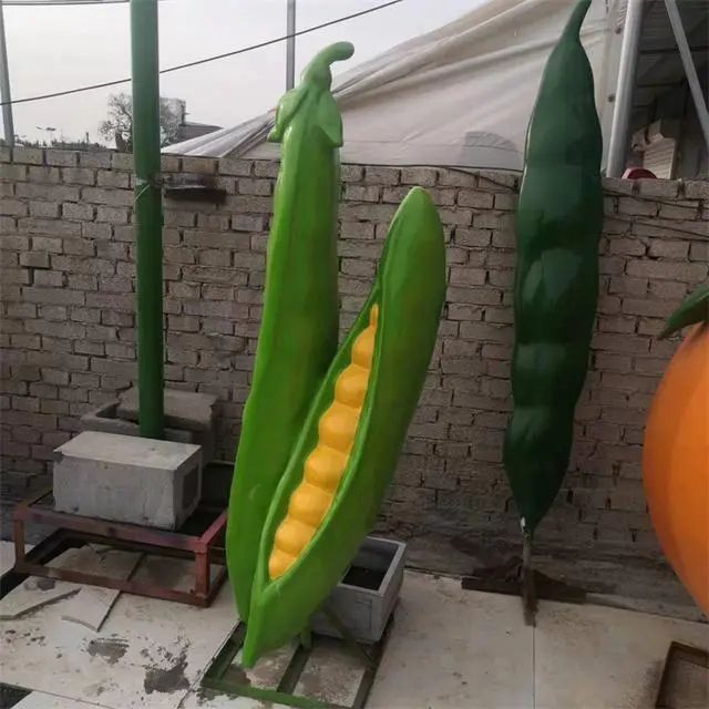 广场豆角雕塑 公园仿真雕塑 抽象摆件 广场豆角雕塑 公园仿真雕塑 抽象摆件