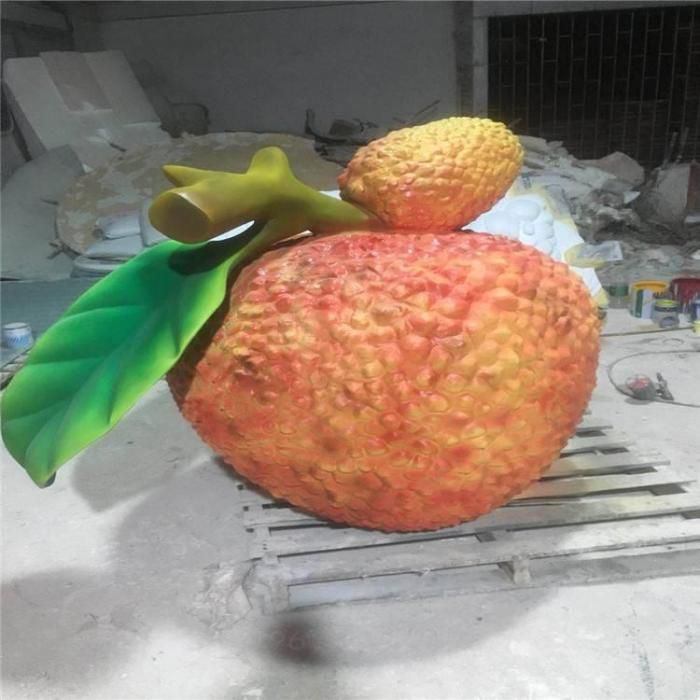 创意荔枝雕塑 步行街店门口雕塑 水果小品 创意荔枝雕塑 步行街店门口雕塑 水果小品